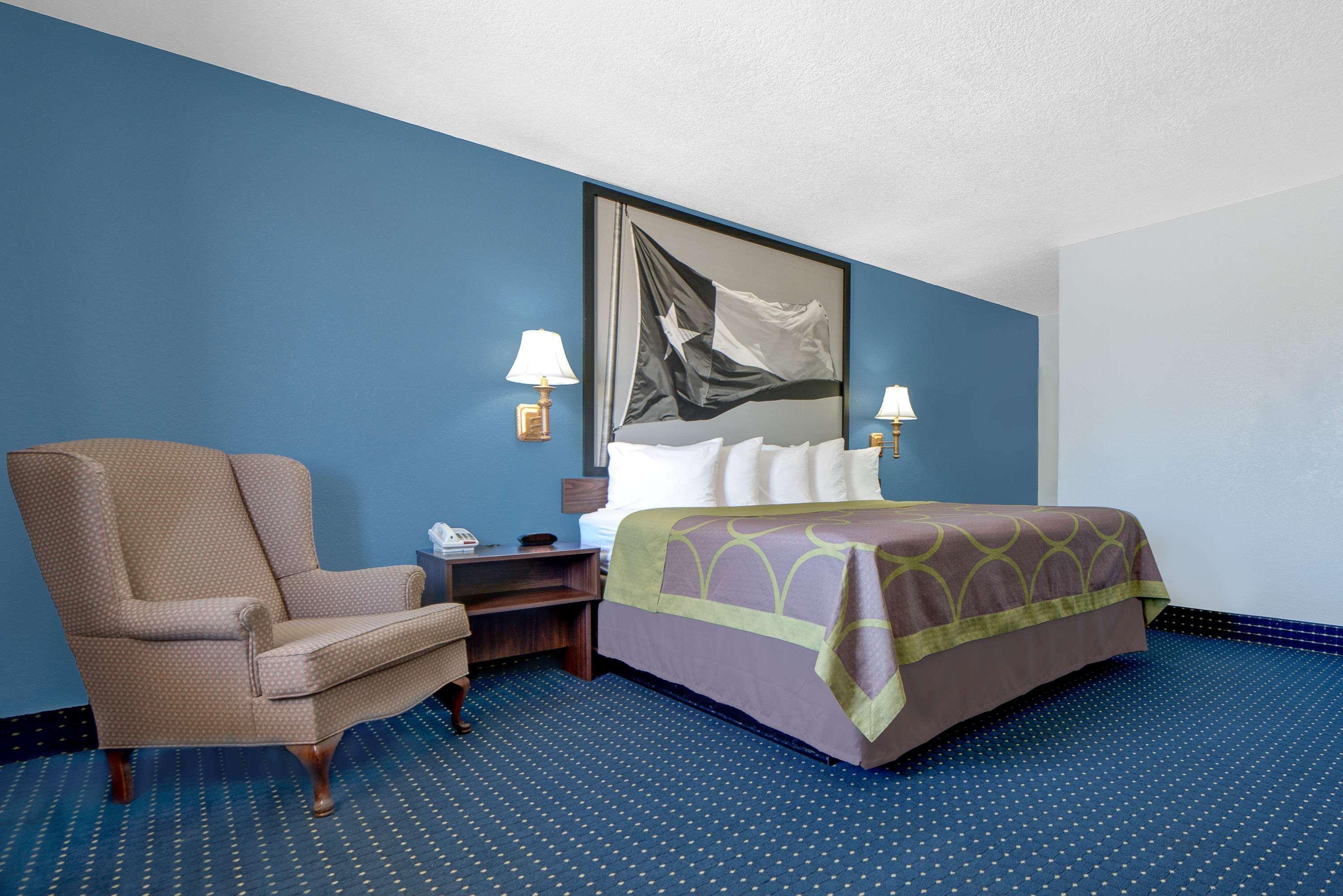 ซูเปอร์ 8 บาย วินด์แฮม ดูมัส Motel Dumas ภายนอก รูปภาพ