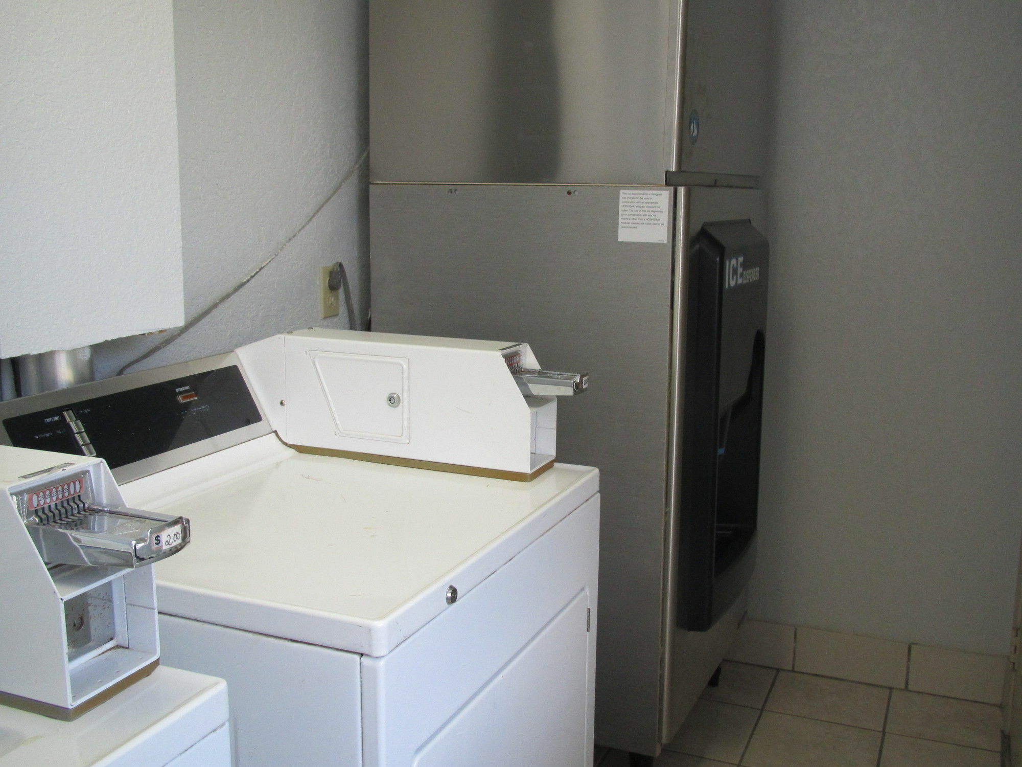 ซูเปอร์ 8 บาย วินด์แฮม ดูมัส Motel Dumas ภายนอก รูปภาพ